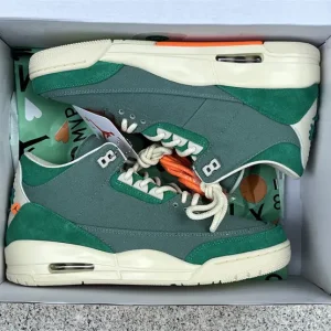 Jordan Brand Air Jordan 4 Retro SP Pine Green